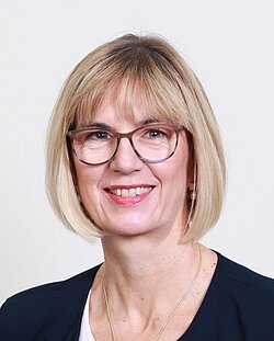 Dr. Susanne Johna