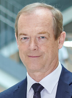 Univ.-Prof. Dr. Michael Hallek